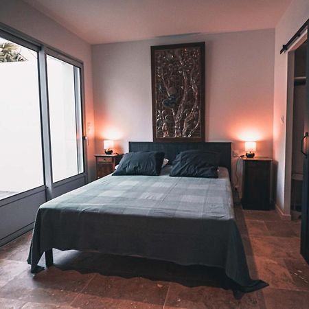 Appartement Avec Cour Privee Centre Ville Classe 4 Etoiles Remparts 1 Λα Ροσέλ Εξωτερικό φωτογραφία